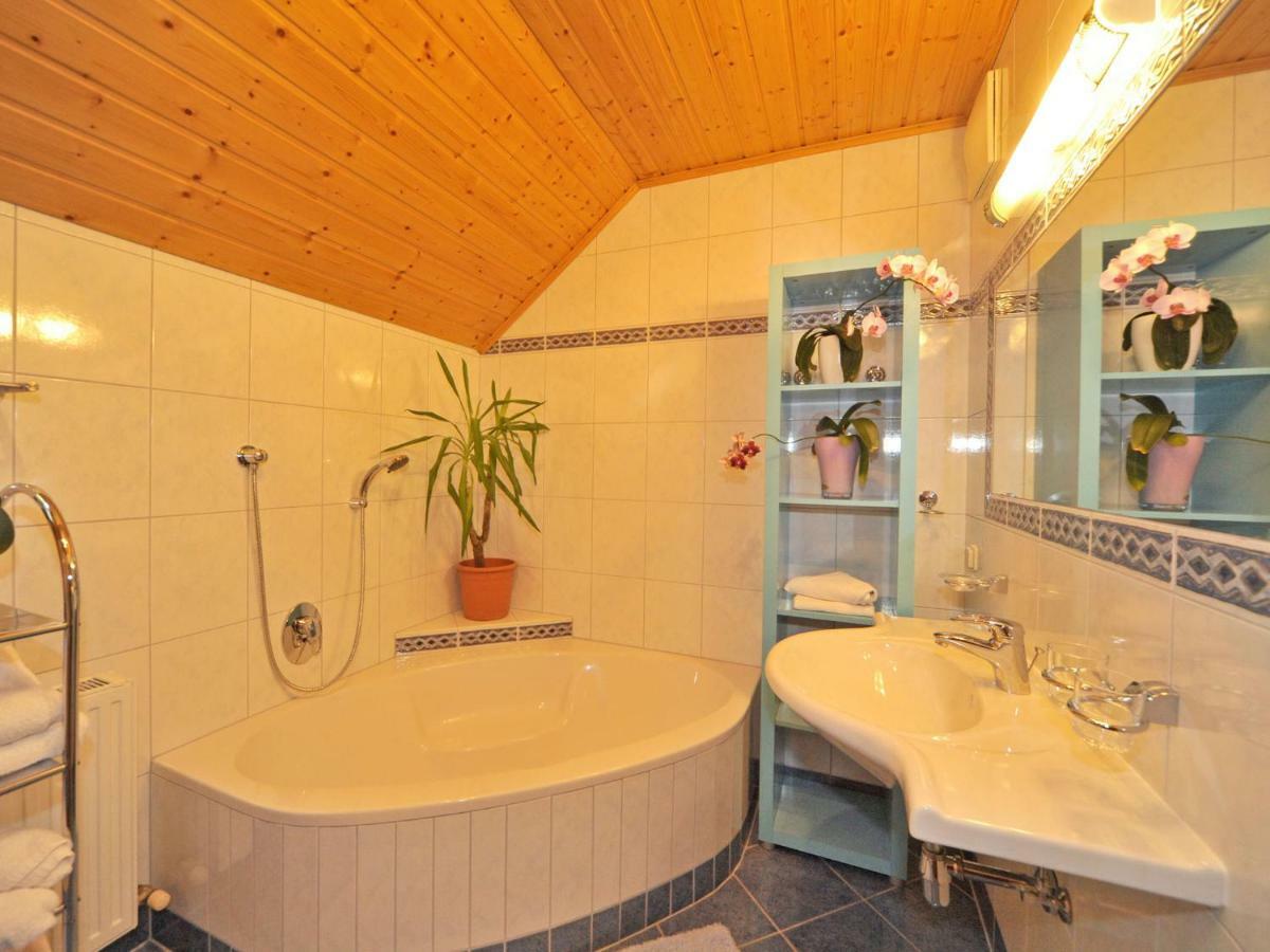 Апартаменты Haus Lindenkreuz Бад Кляйнкирххайм Экстерьер фото